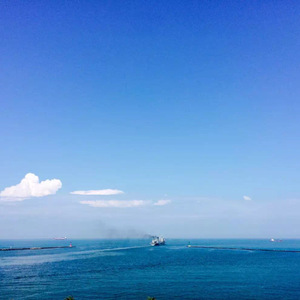 男人用注水器注进女人下面的视频
