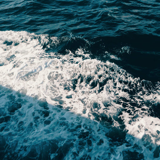 男人用注水器注进女人下面的视频
